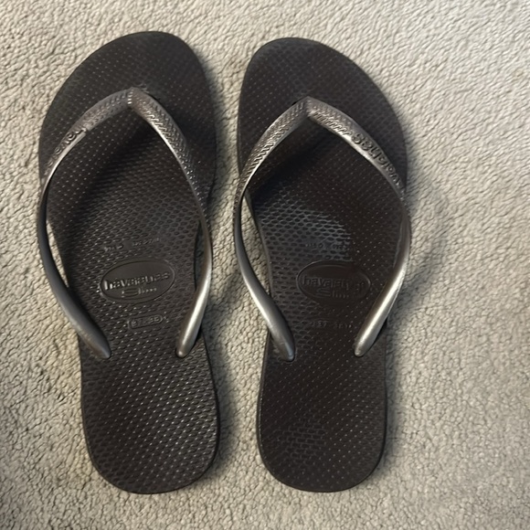 Brown Havaiana’s - Picture 3 of 3